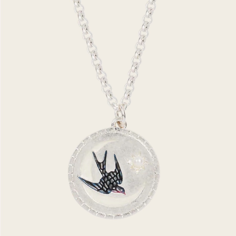 NWT Silver Swallow Spirit Guide Pendant Necklace - Picture 3 of 3
